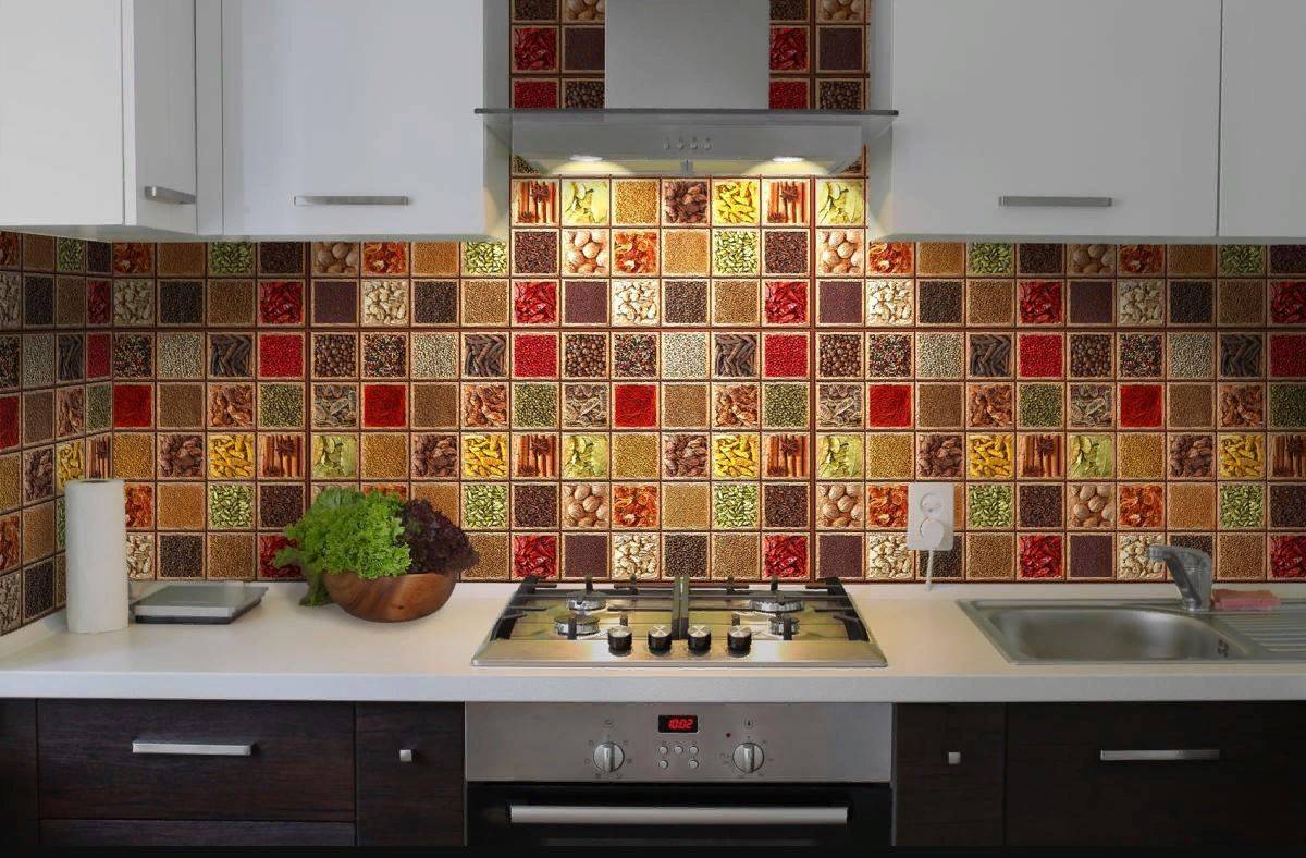 Фартук для кухни из мозаики: дизайн, виды материалов, фото