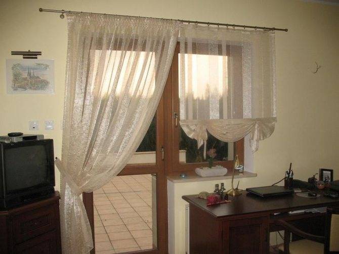 Шторы на кухню с балконной дверью: красивые фото с идеями дизайна