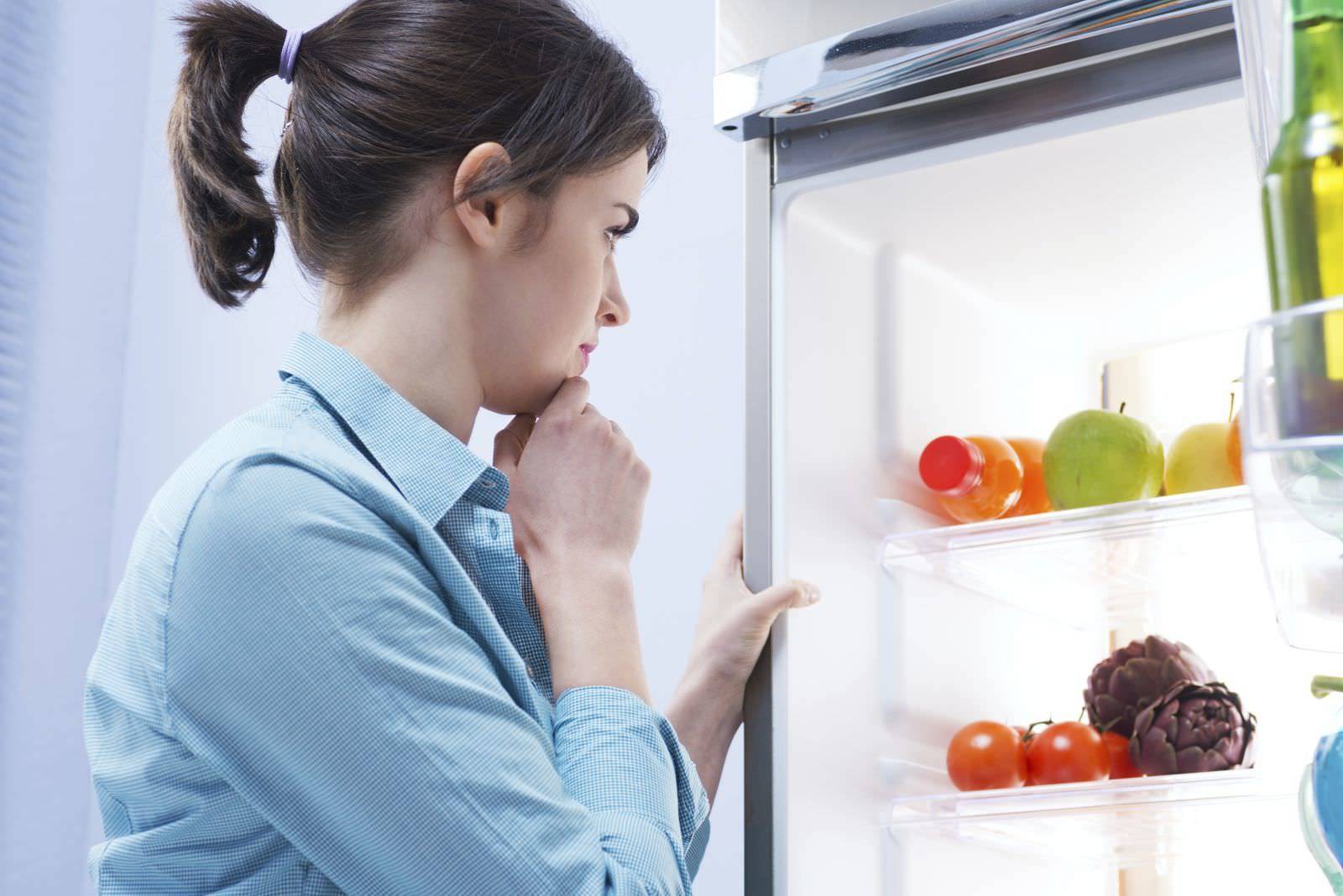 Как убрать запах из холодильника: 50 лучших средств и методов, как правильно мыть технику