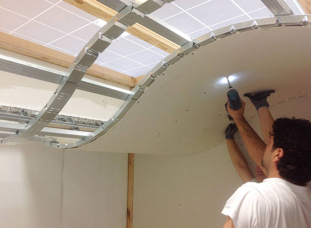 Подвесной потолок из гипсокартона своими руками: делаем пошагово