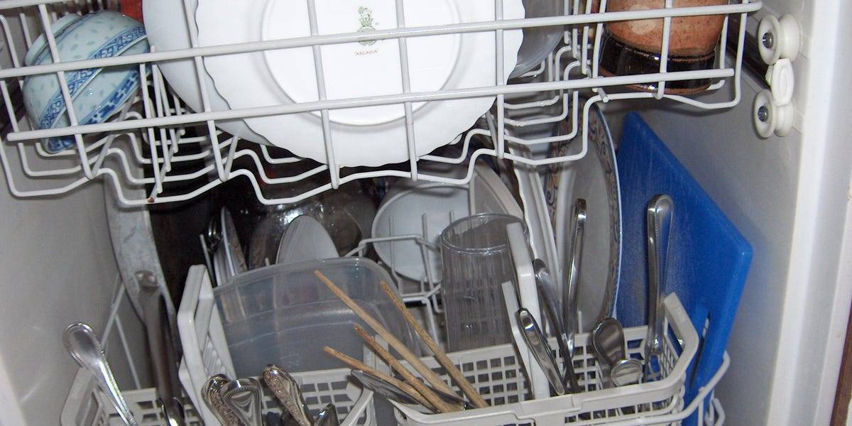 Все делают это: 6 типичных ошибок в использовании посудомойки - parents.ru