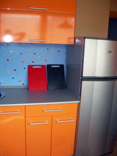 Кухня 7 кв метров: идеи дизайна с холодильником и балконом
- 21 фото