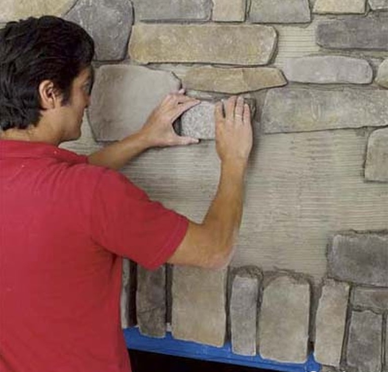 Укладка декоративного кирпича, как и на что клеить камень на стену