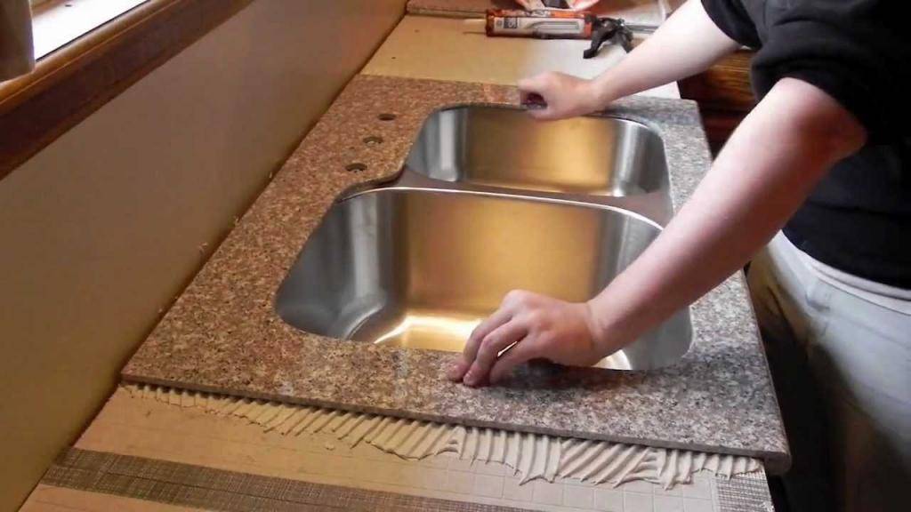 Как установить столешницу на кухне правильно своими руками с помощью инструкции, фото и видео