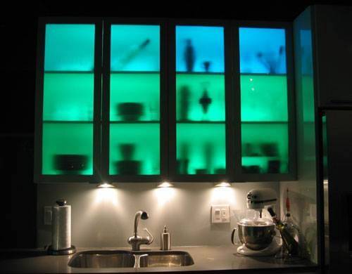 Подсветка кухни и рабочих зон светодиодной лентой - ткм-электро