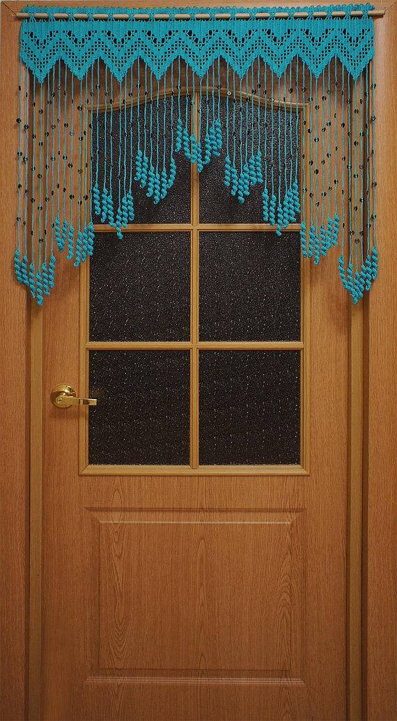 Висюльки из дерева и другого материала на дверной проем. фото штор на межкомнатные проемы