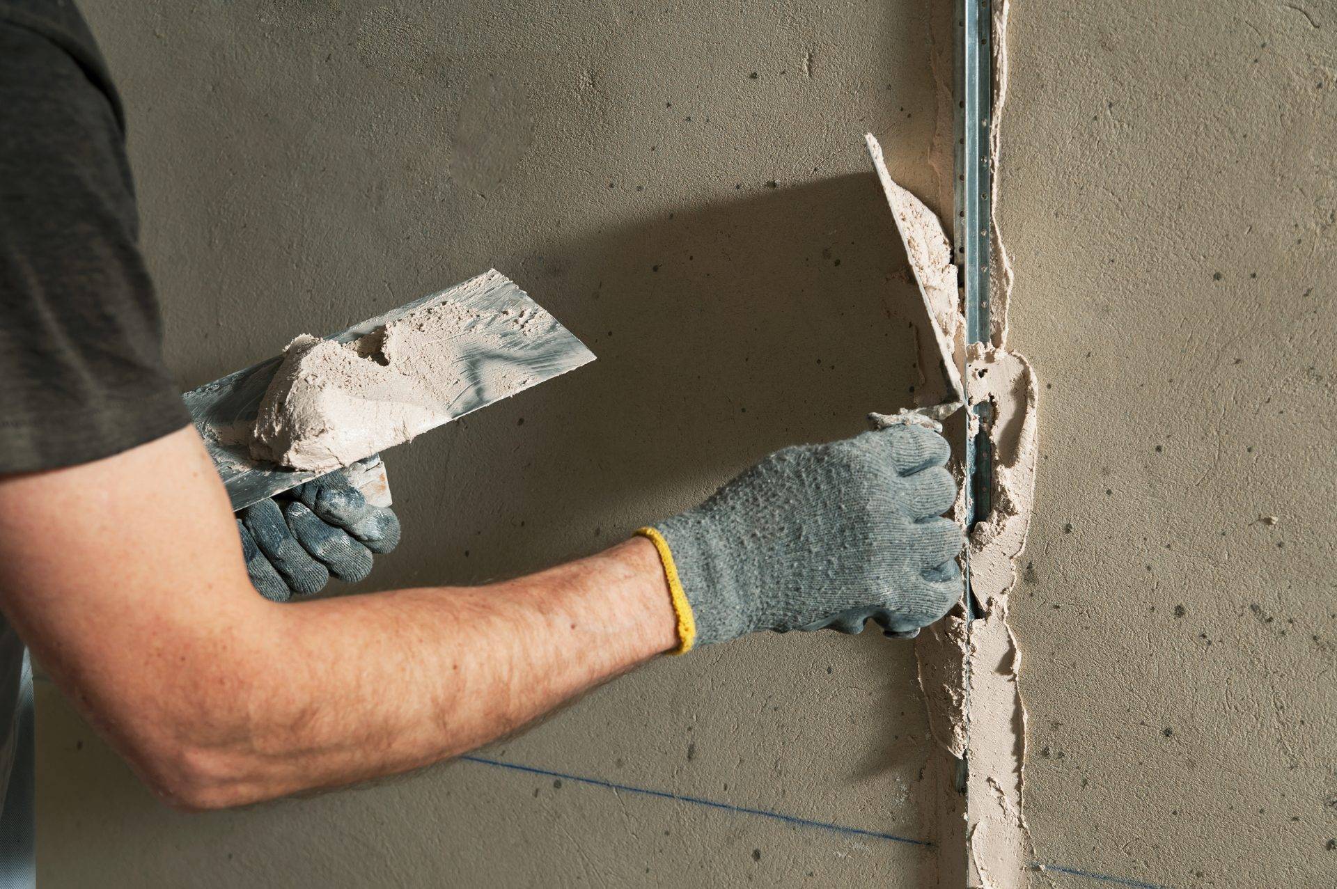 Как штукатурить потолок своими руками? | онлайн-журнал о ремонте и дизайне