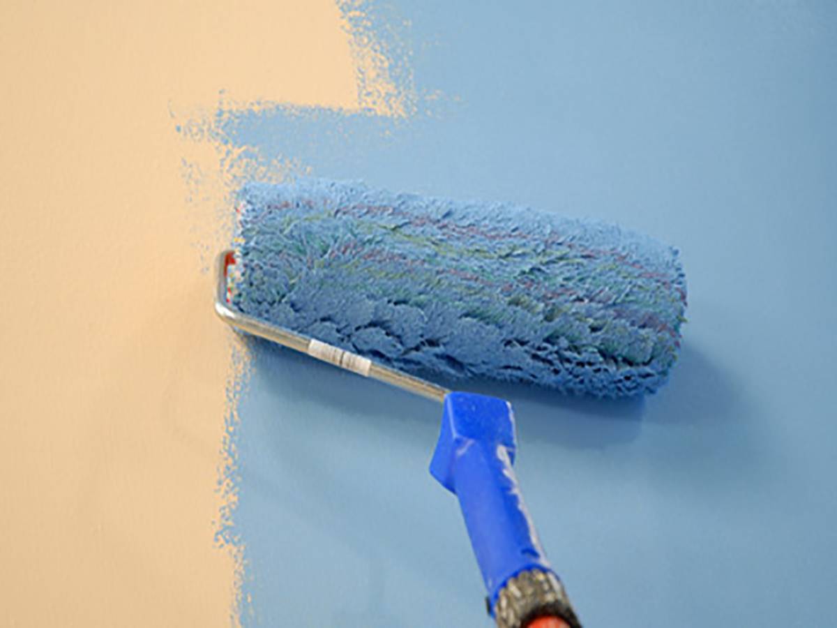 Можно ли красить водоэмульсионной краской поверх масляной?