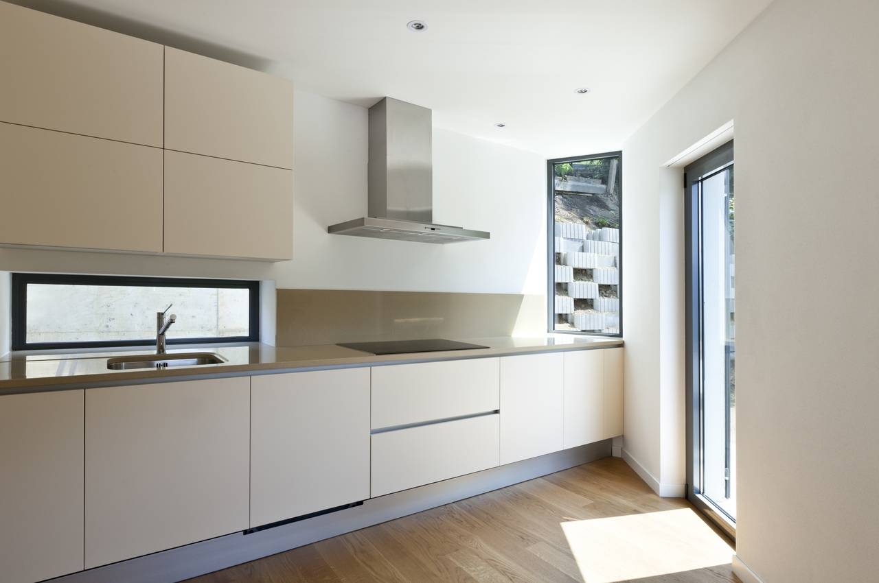 Дизайн кухни в стиле минимализм: кухонная мебель, выбор цвета и материалов, реальные фото