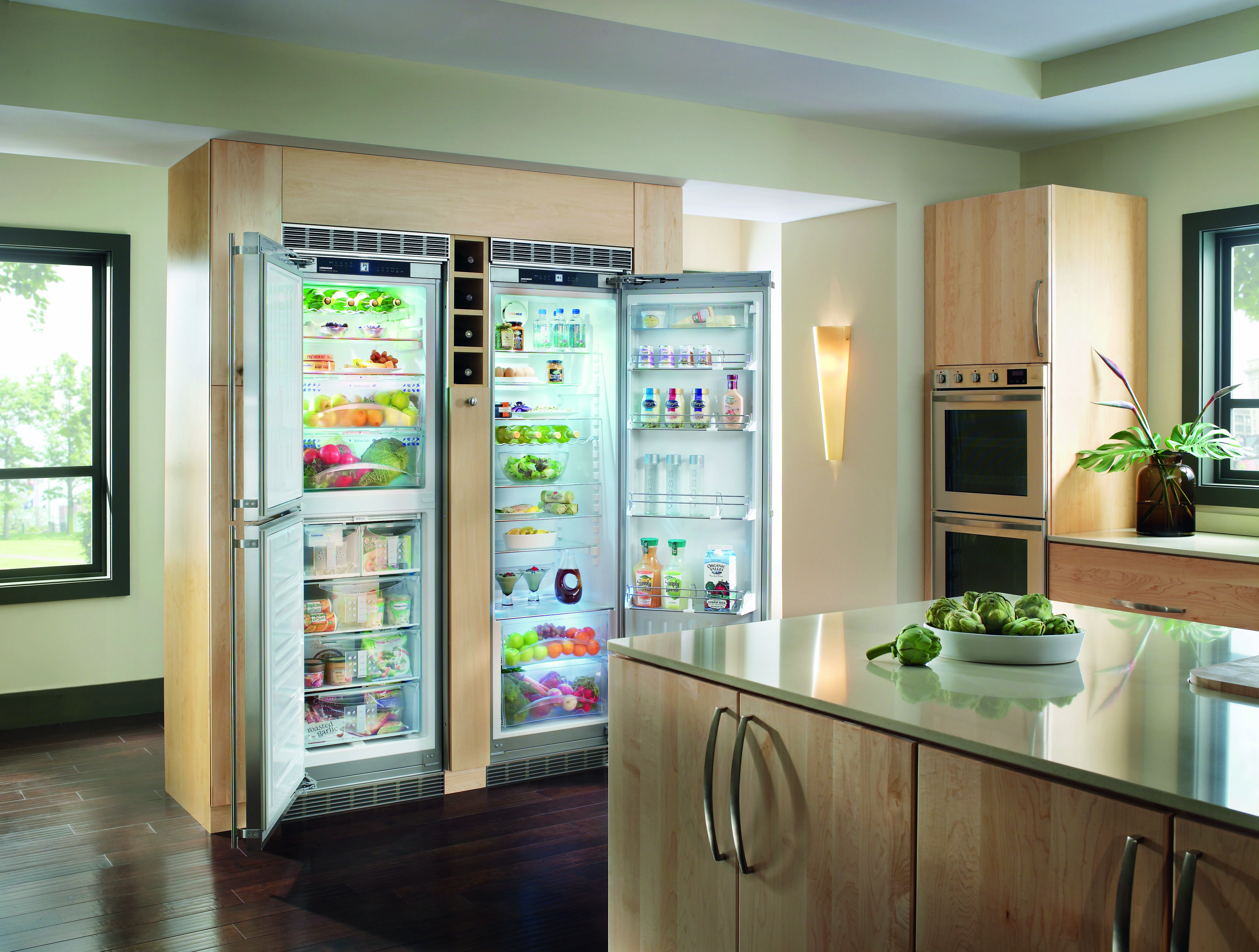 Какие встроенные холодильники лучше. Встроенный холодильник Либхер. Liebherr холодильник двухдверный. Liebherr холодильник двухдверный встраиваемый. Холодильник Liebherr French Door.