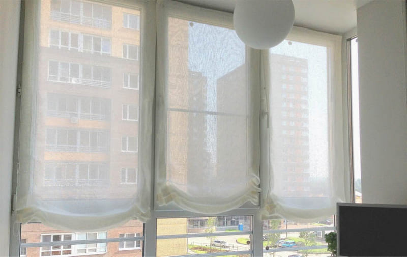 Как повесить занавески на пластиковые окна, как выбрать штору для балкона без карниза