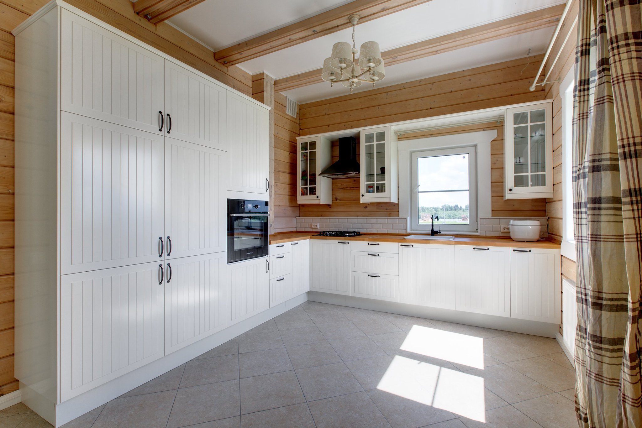 Кухня в доме из бруса: фото дизайна интерьера, своими руками