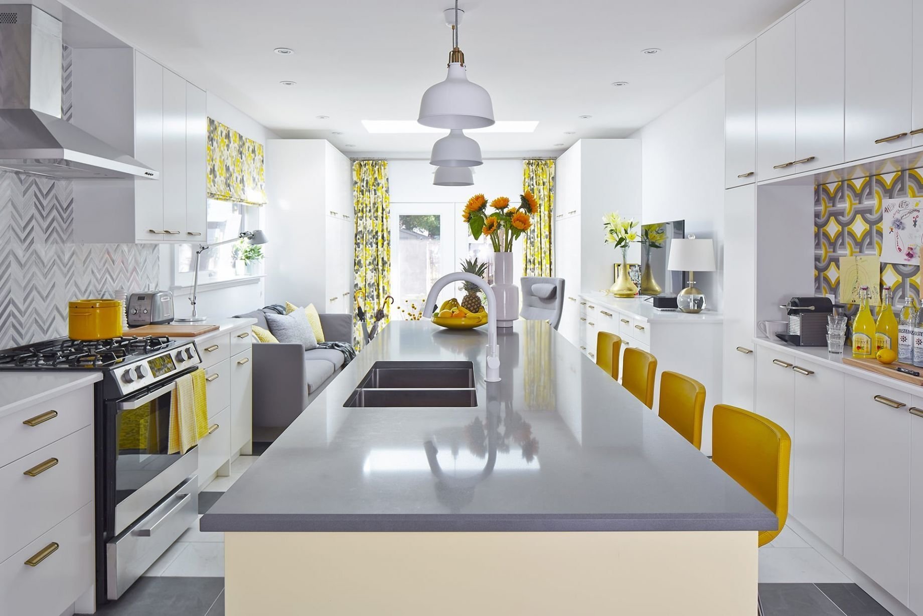 Кухня 10 метров: особенности дизайна, или как вместить все красиво