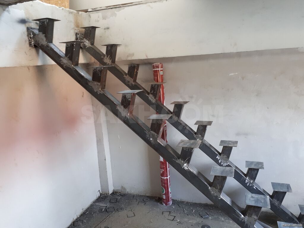 Изготовление металлических лестниц: 3 вида конструкций
