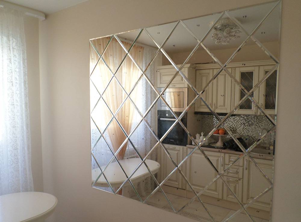 Мозаика из зеркала на стену в интерьере фото