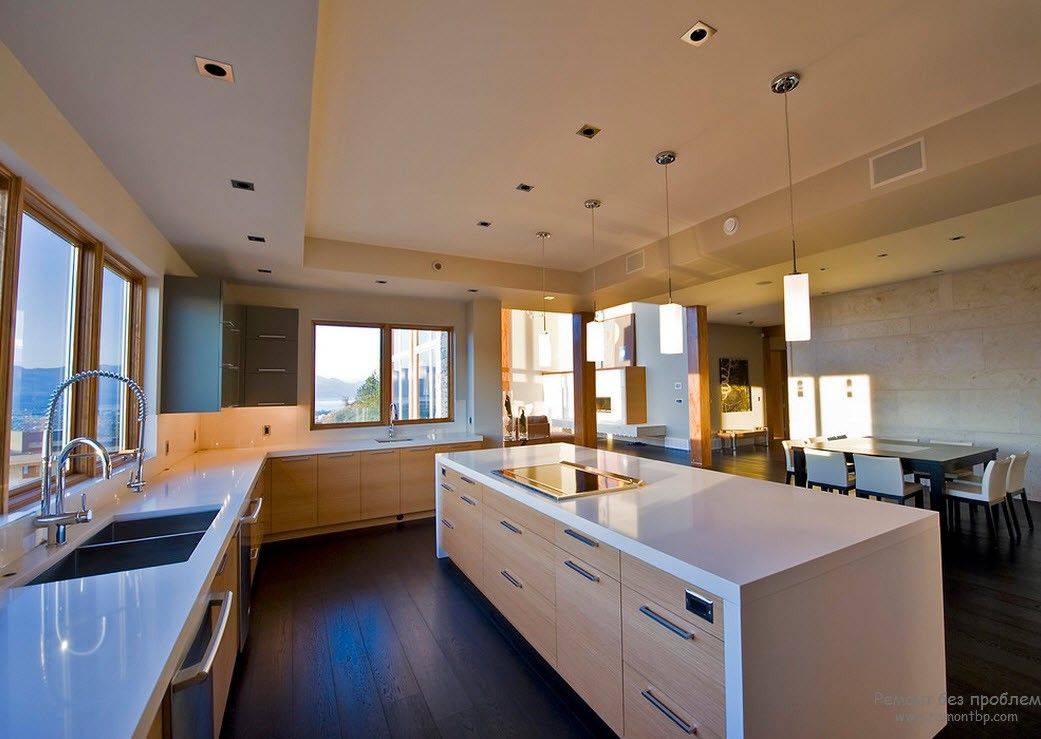Преимущества кухонных гарнитуров со шкафами до потолка в интерьере кухни. кухонные шкафы до потолка — особенности, виды конструкций и правила выбора