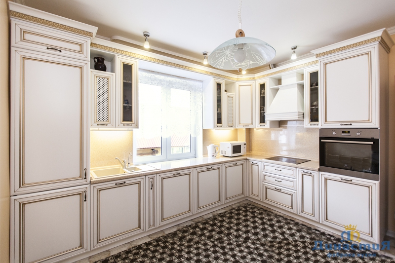 Кухня в классическом стиле — реальные фото, цветовое сочетание, маленькие и большие кухни