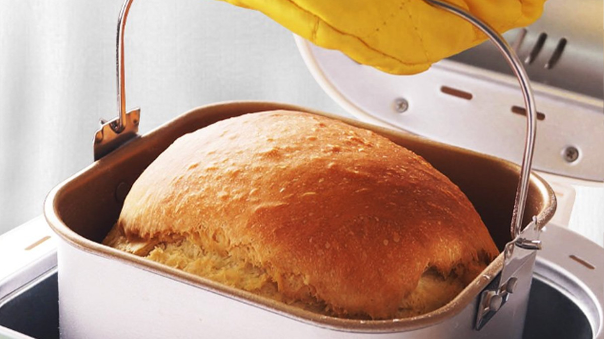 Хлебопечка с замесом теста. Хлебопечка с круглой чашей для выпекания. Хлебопечки с керамическим покрытием ведра. Подставка для выпекания багетов в хлебопечке. Хлебопечки замешивания теста