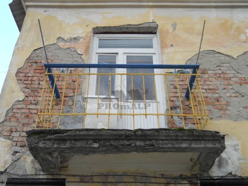 Кто отремонтирует балкон -вместе.ру