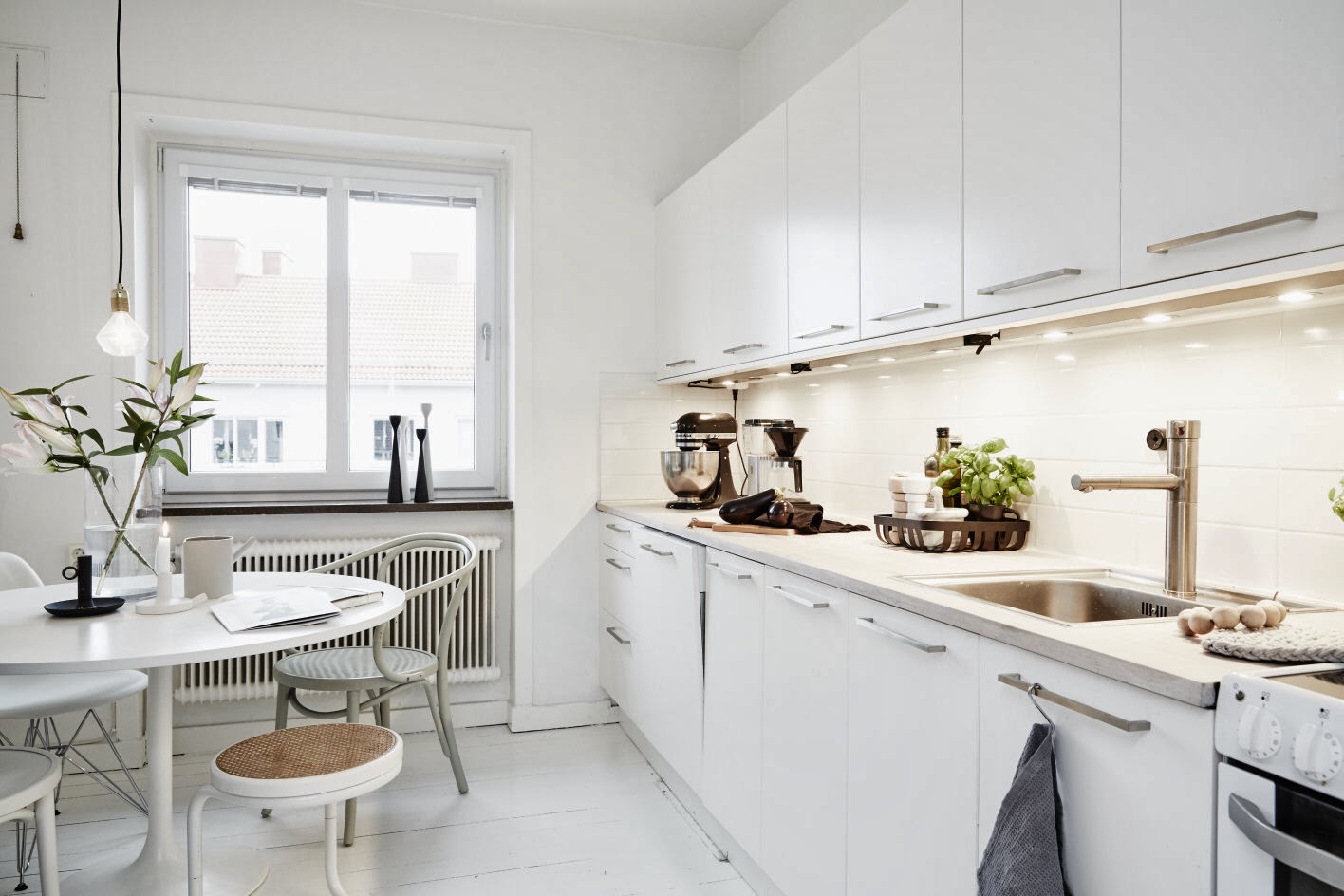 Интерьер кухни в скандинавском стиле: 113 фото