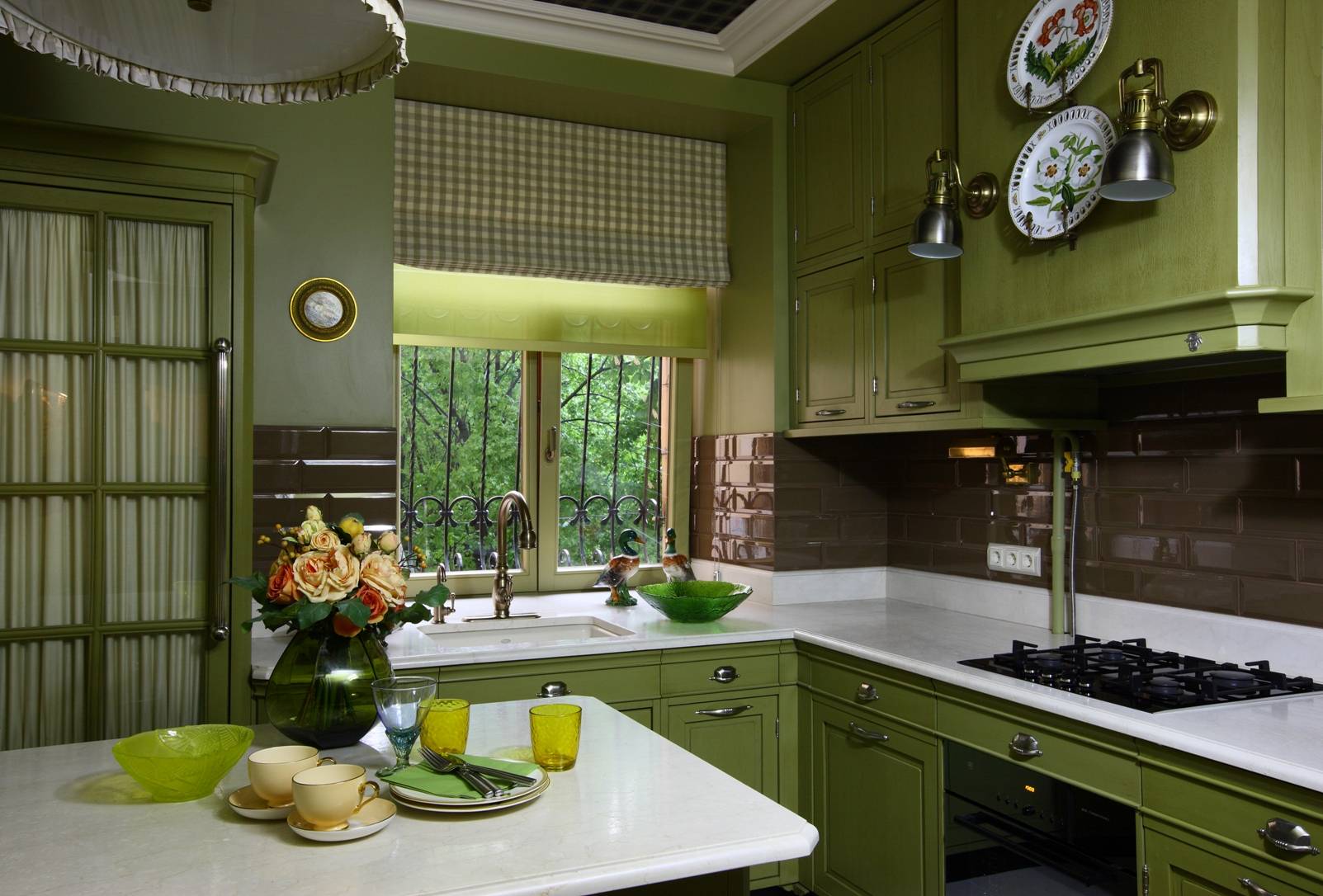 Кухня в деревянном доме: советы дизайнеров, 80 реальных фото интерьеров