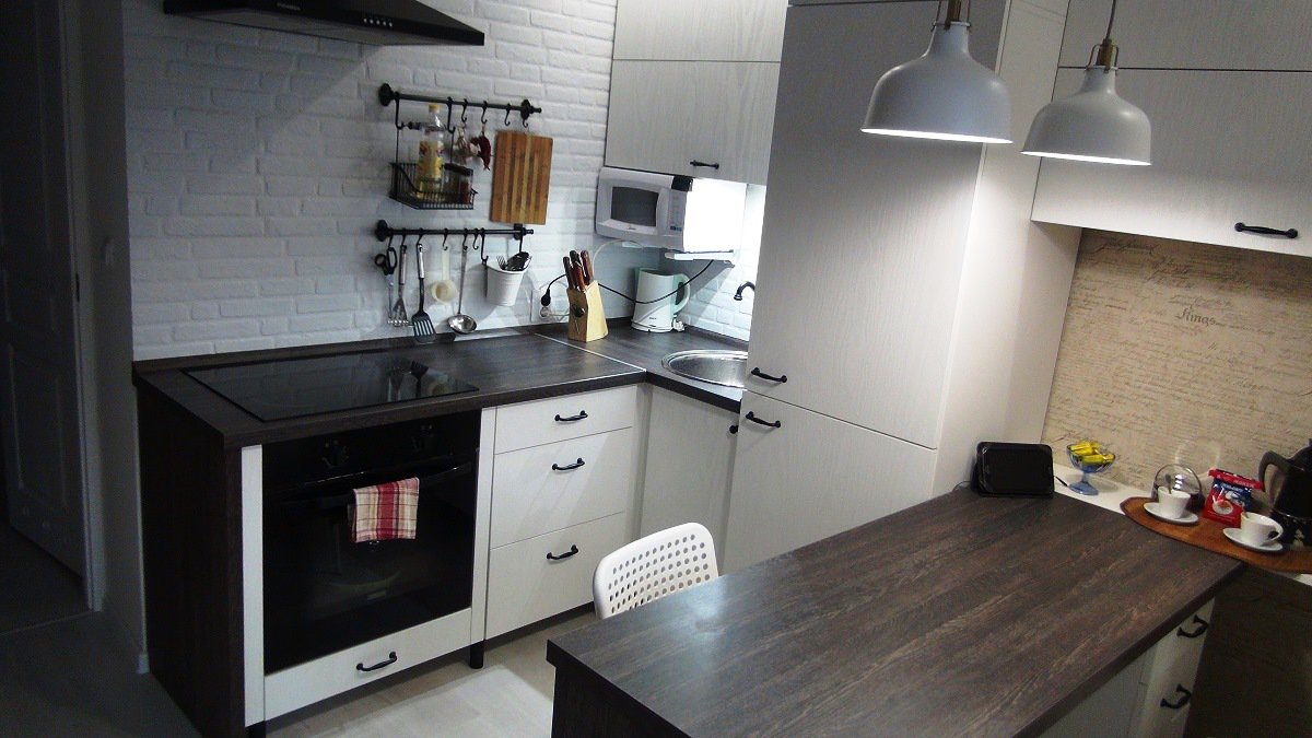 Угловая кухня без верхних шкафов: одноярусные кухни икеа в скандинавском стиле