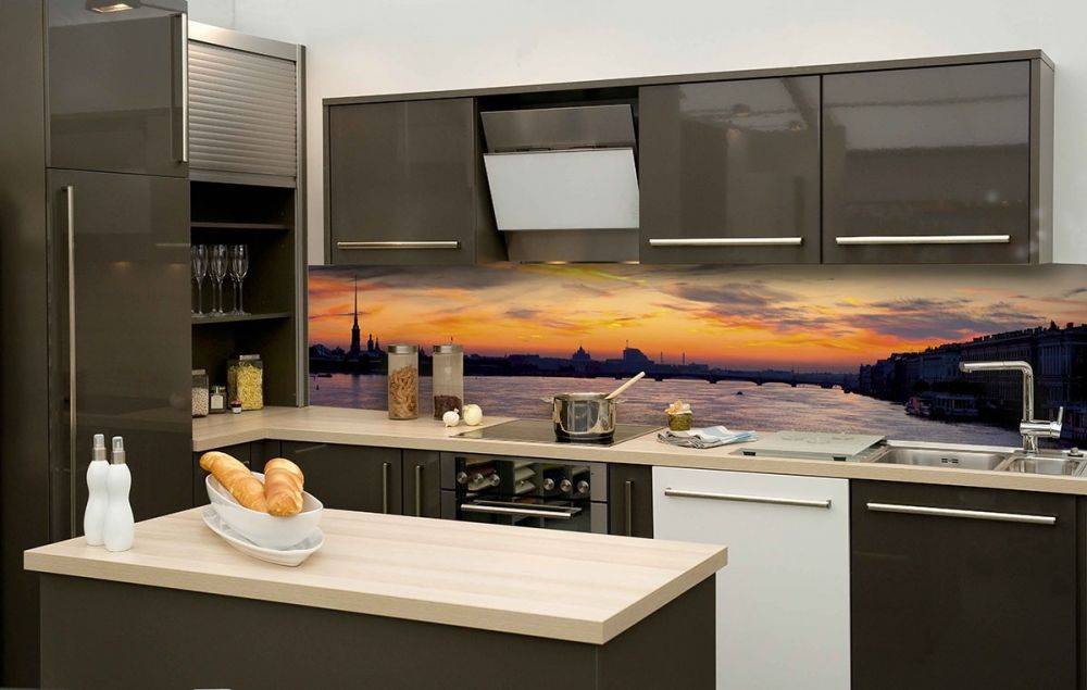 Скинали для кухни - стеклянный кухонный фартук с рисунком | виды