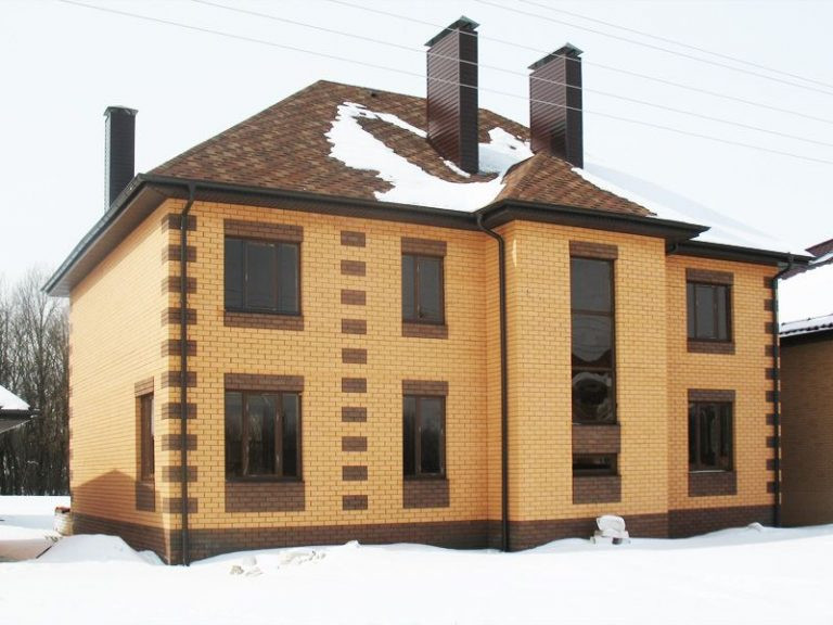 Красивые фасады домов из кирпича — все за и против