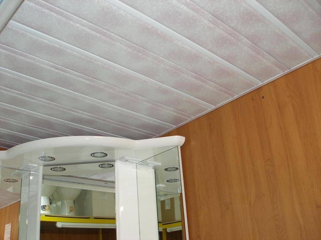 Прядок монтажа пластика на потолок и стены