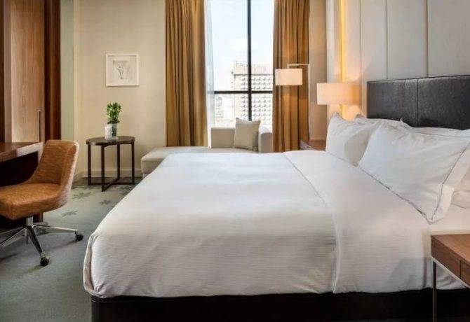 Как правильно заправить кровать в гостиничном номере? - ответы на женские вопросы и не только
