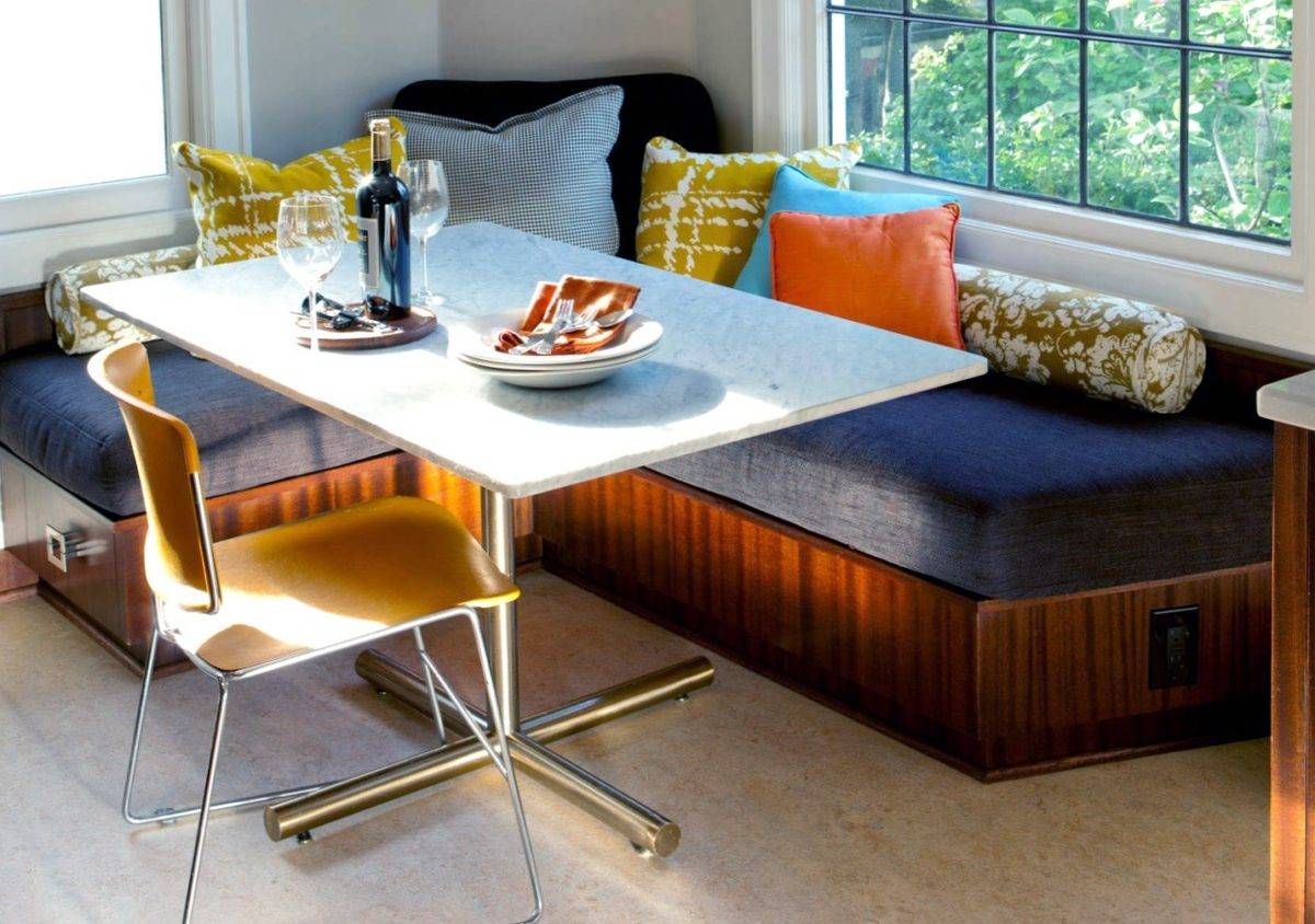 Маленький диван на кухню: правила выбора и размещения, интерьер с маленьким диваном, советы и рекомендации по выбору, фото