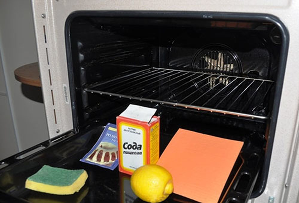 Как почистить духовку от жира и нагара в домашних условиях быстро