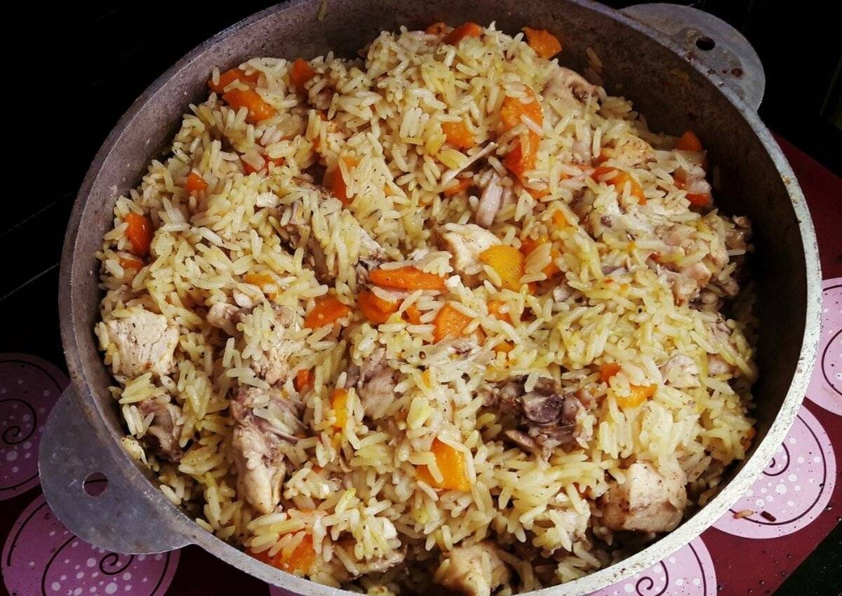 Плов по-узбекски с курицей в казане с рассыпчатым рисом - 2 вкусных рецепта с фото и видео