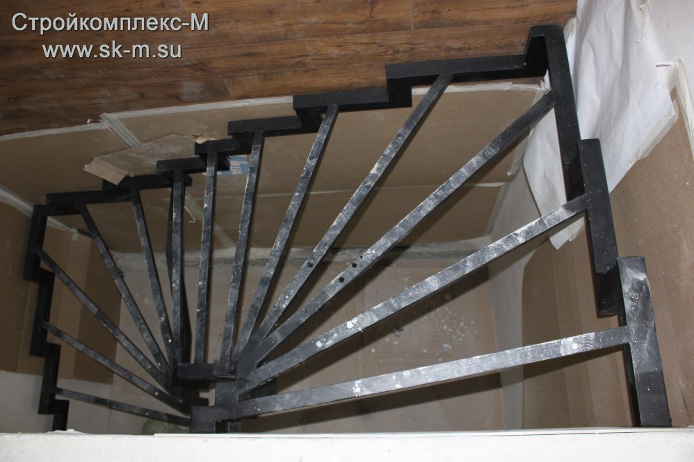 Лестницы на второй этаж на металлическом каркасе: делаем своими руками