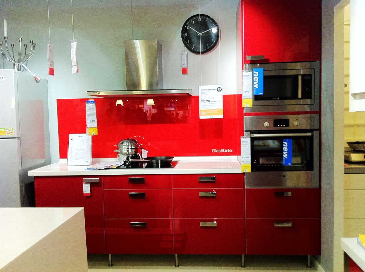 Дизайн кухни в красных тонах (лучшие фото примеры)