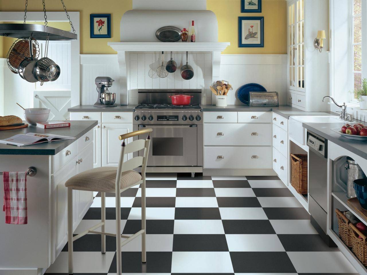 Как выбрать кухонную плитку на пол?