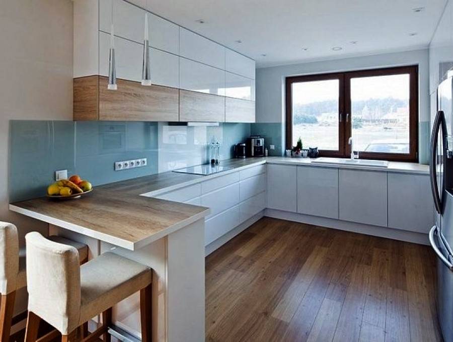 Белая кухня с деревянной столешницей: современные фото и варианты дизайна