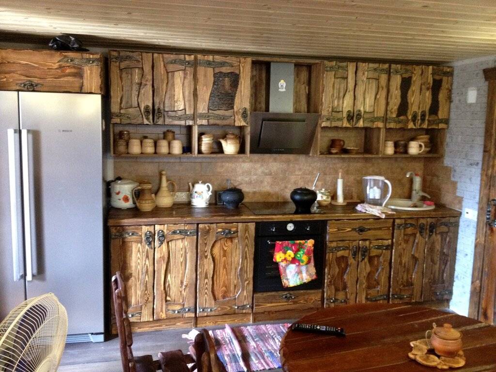 Кухни под старину в стиле ретро (31 фото)