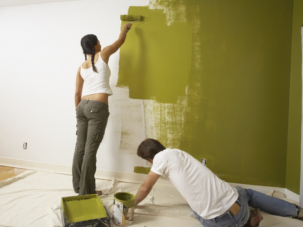 Легкий и правильный выбор краски для стен в квартире