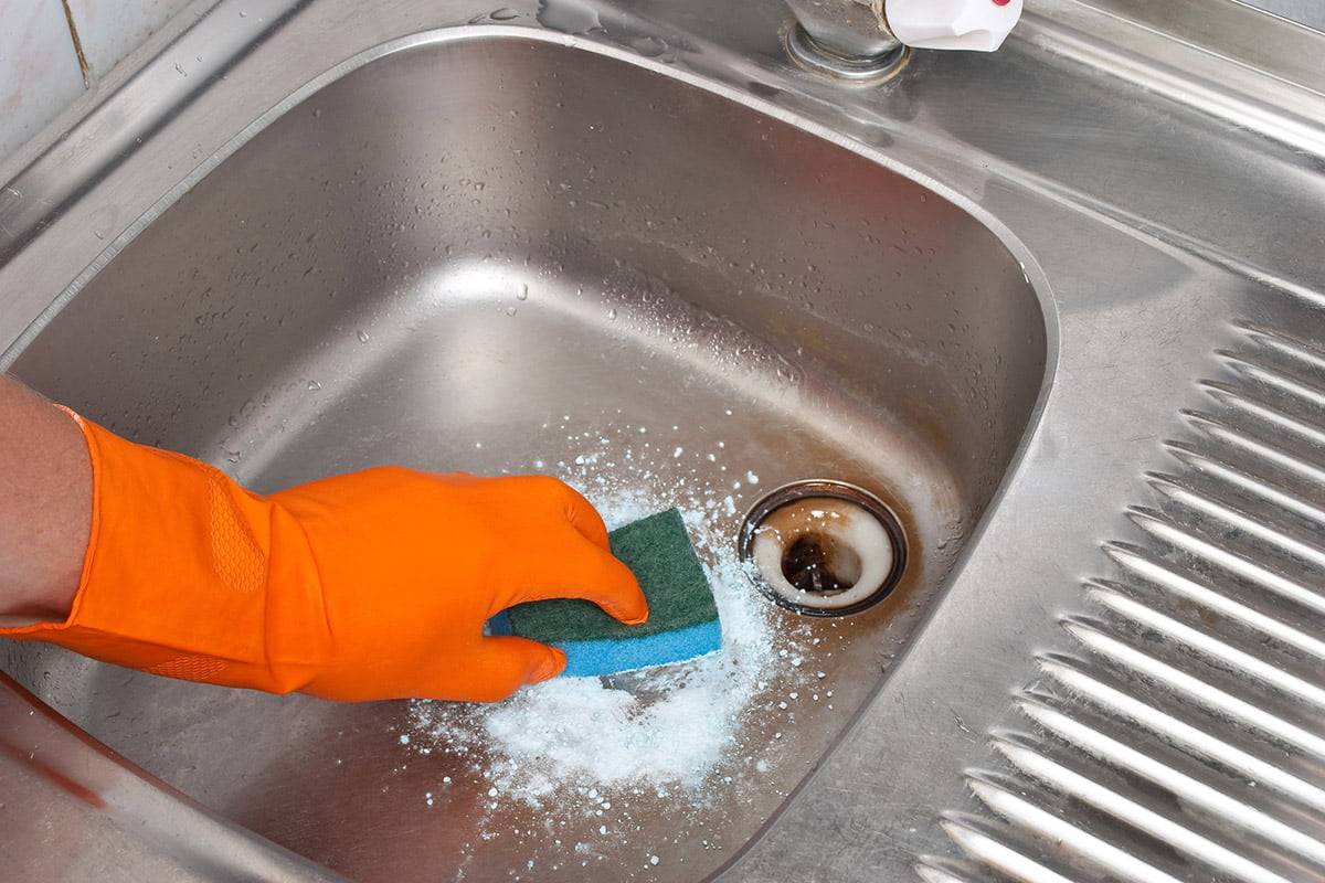Чистящее средство для сантехники: чем почистить унитаз, ванну и раковину