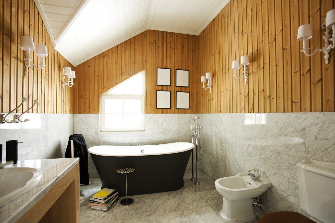 Как отделать плиткой ванной комнаты в деревянном доме своими руками: фото, дизайн, идеи +видео