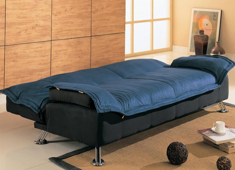 Спальня с диваном вместо кровати: дизайн интерьера - 39 фото