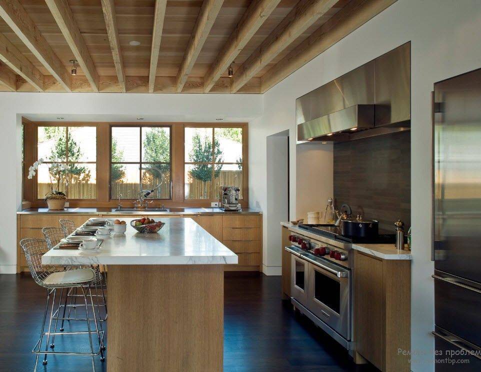 Потолок на кухне (44 фото): инструкция по выбору, видео и фото