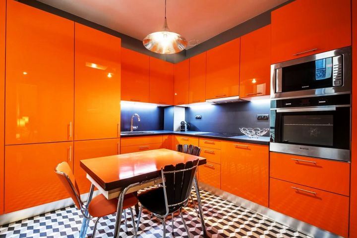 Оранжевая кухня: 119 фото интерьеров и 7 идеальных сочетаний