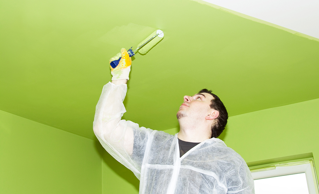 Как красить потолок из гипсокартона: идеи, технологии, выбор краски - samvsestroy.ru