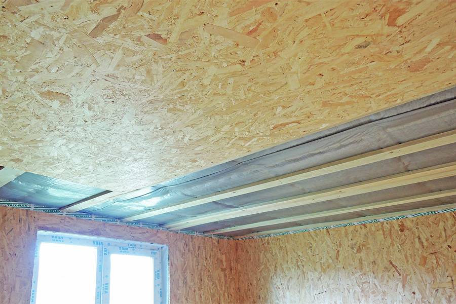 Потолок из осб плит и его отделка: подшивка и чем отделать, видео и фото, как крепить плиту, толщина и монтаж