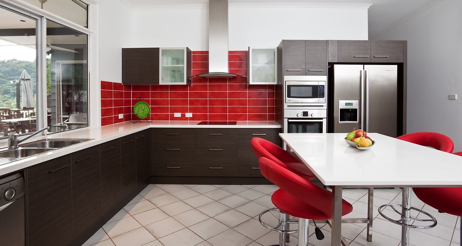Кухонный фартук: дизайн рабочей зоны на кухне