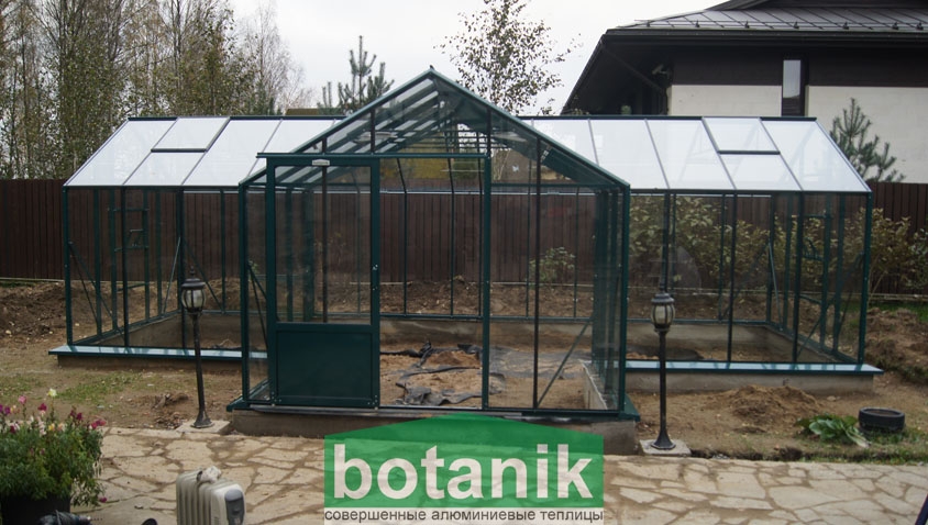 Теплица ботаник из поликарбоната с открывающейся крышей: производитель иотзывы
