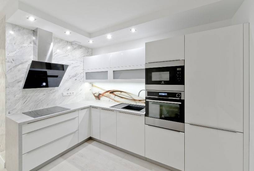 Дизайн кухни гостиной 20 кв м: фото с зонированием