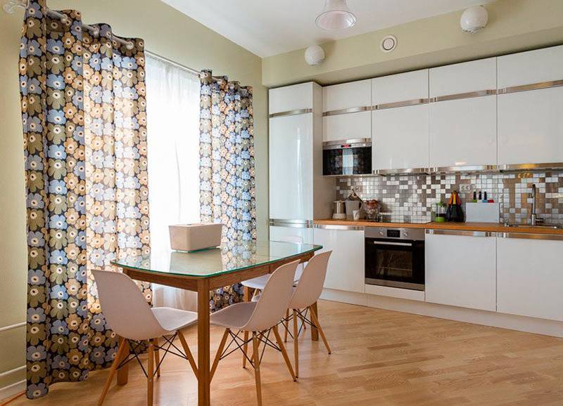 Шторы на кухню — фото реальных примеров использования в кухонном дизайне современных штор